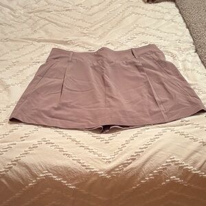 Elegant Women's Mauve Skorts